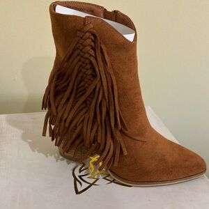 Beast Fashion Suede Fringe Boots Sz 6